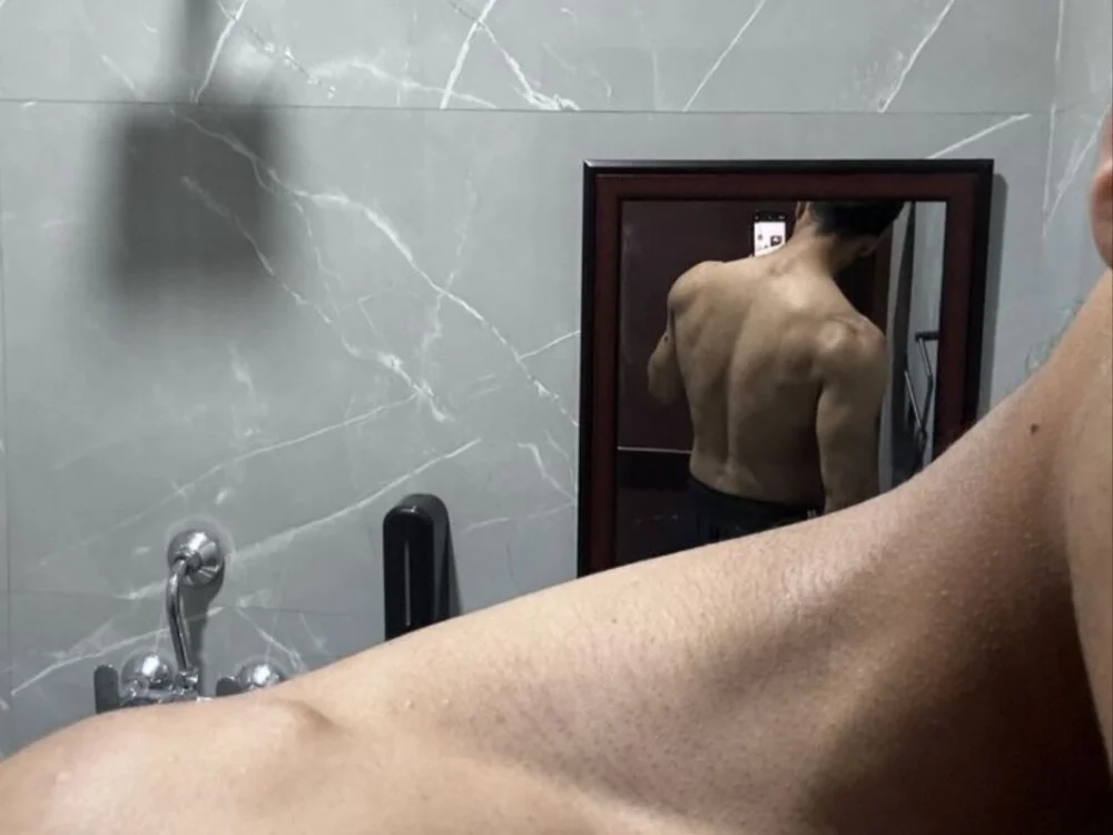 wickson_1n Offline XXX chat