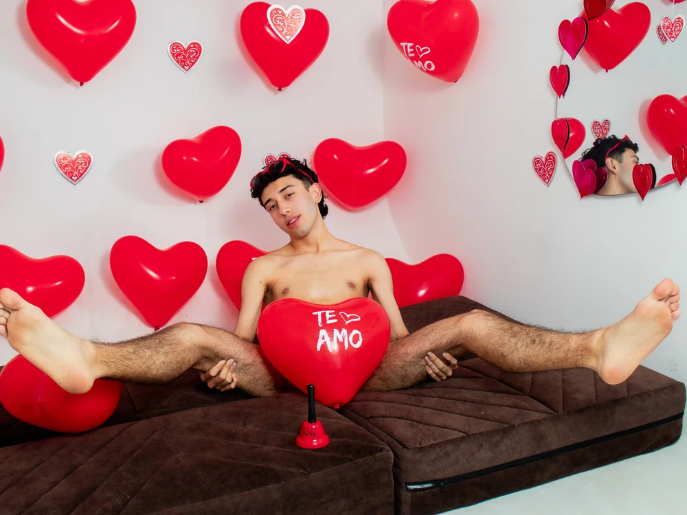 erickblaze_wm's Offline XXX Chat