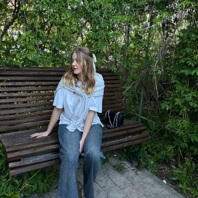 LarissaTewes Chat XXX offline