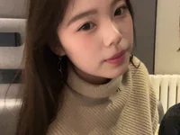 TT-OO1's webcam live show