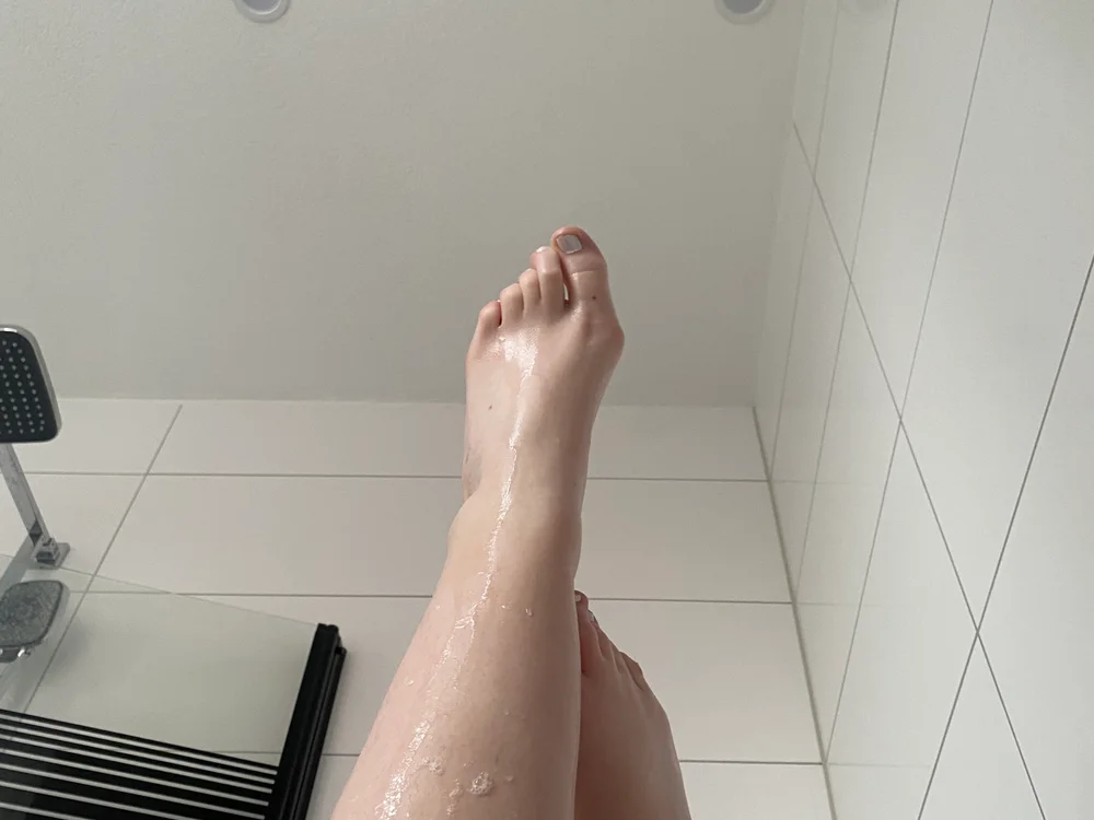 Mila_Lena Offline XXX-Chat