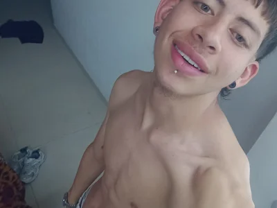 Yefersonsijajaj Male Muscle Webcam Sex