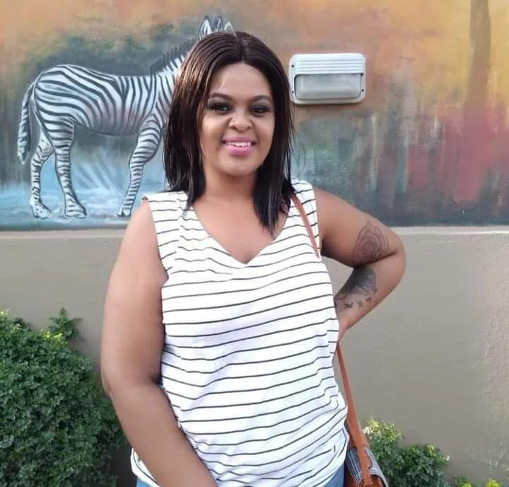 CURVICIOUSEGODDESS offline chatrum