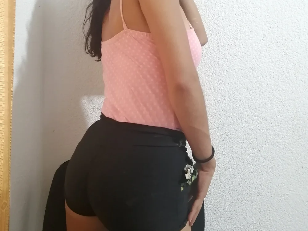 Valeria_Montes' Offline XXX Chat