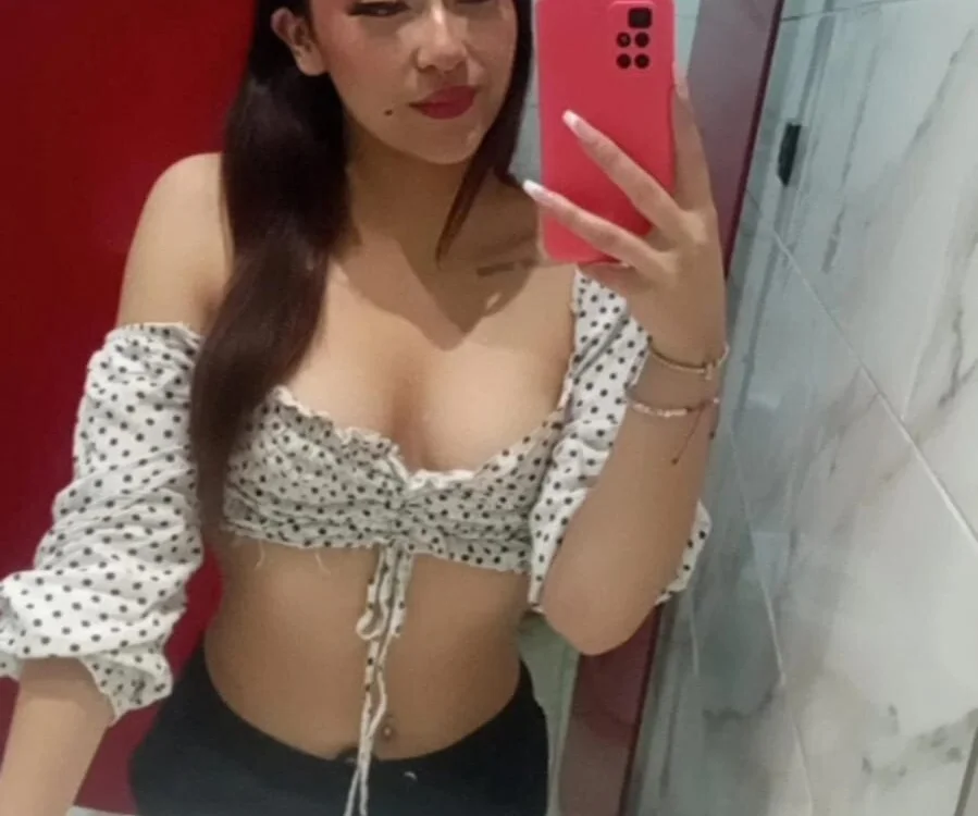 AshleyPinkk_ Offline XXX Chat