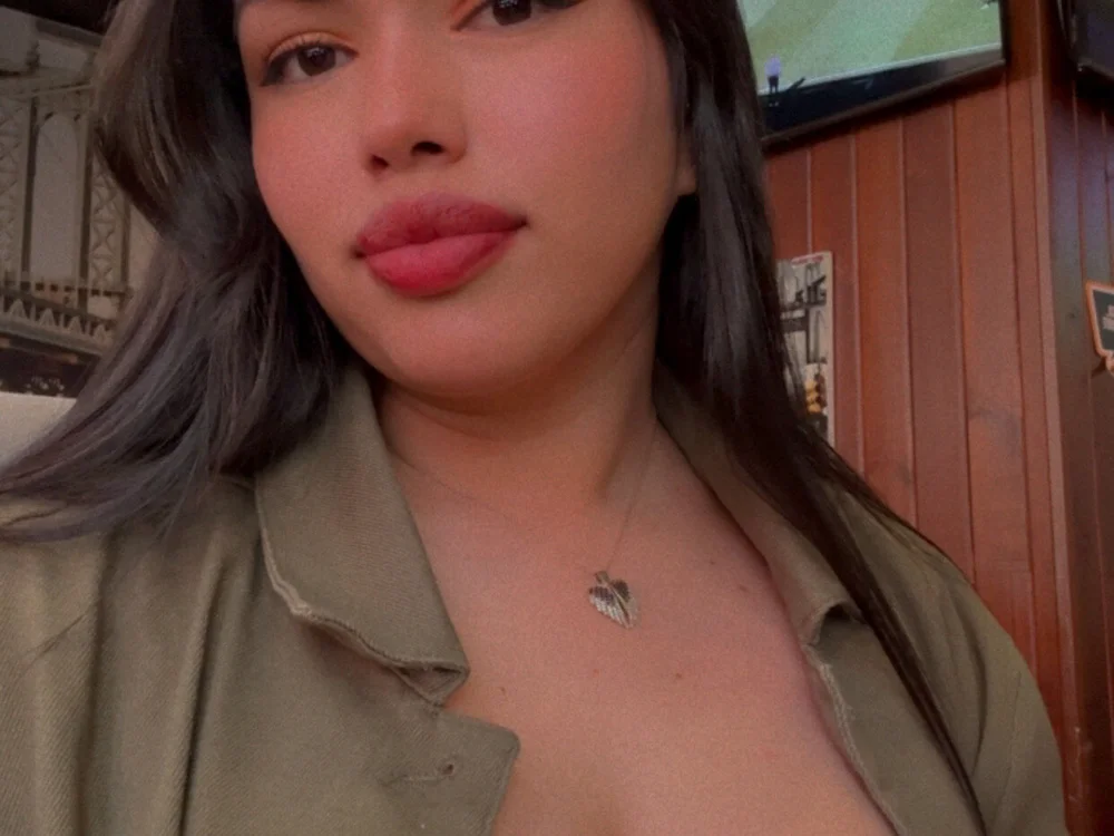 andra_roseのライブXXXチャット