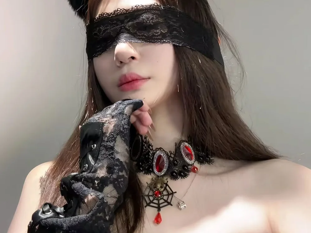 iiice-TxT's Offline XXX Chat