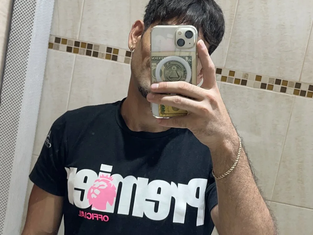 pascuuu96 Offline XXX-chat