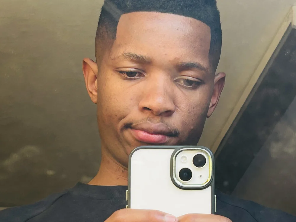 YoungblackCoc's Offline Chat Room