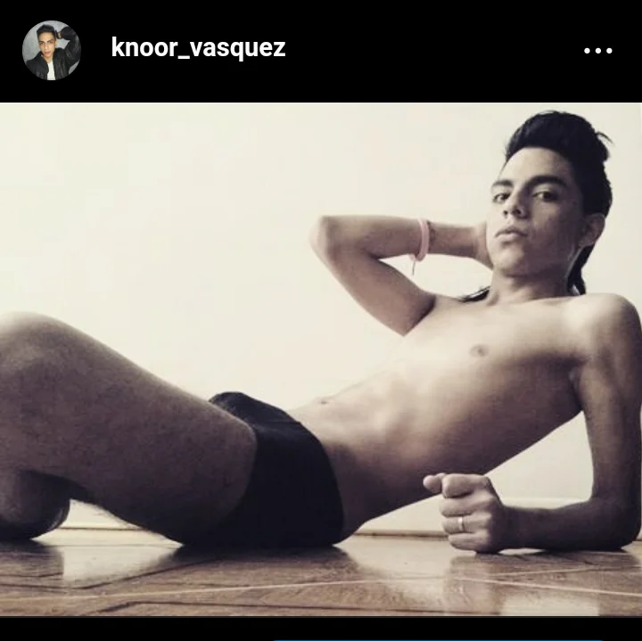 ห้องแชทออฟไลน์ของ Hot_Boy-x