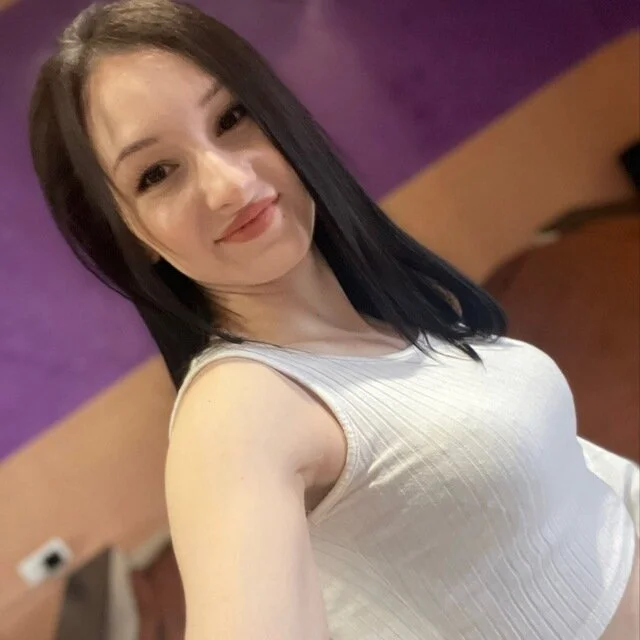 HornyForCoffee's Offline XXX Chat