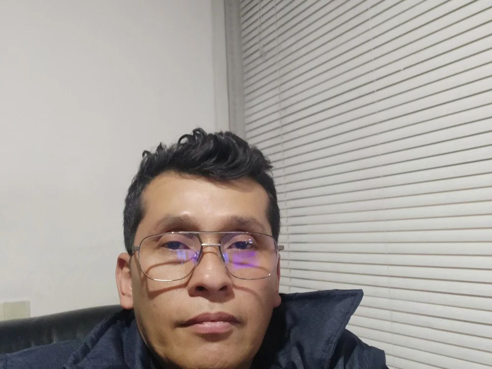 juan32_poco Adlı Modelin Çevrimdışı XXX Sohbeti