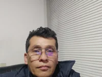 juan32_poco webcam model