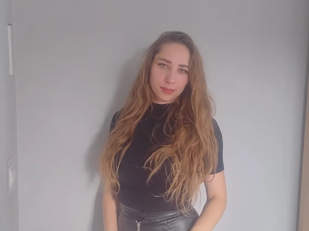 Lizzy_Beck's Offline Chat Room