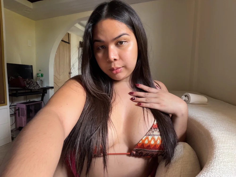 OpheliaGrayson 離線 XXX 聊天