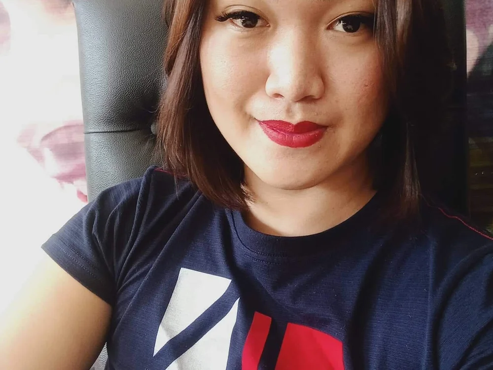 Miakaxoxo23's Offline XXX Chat