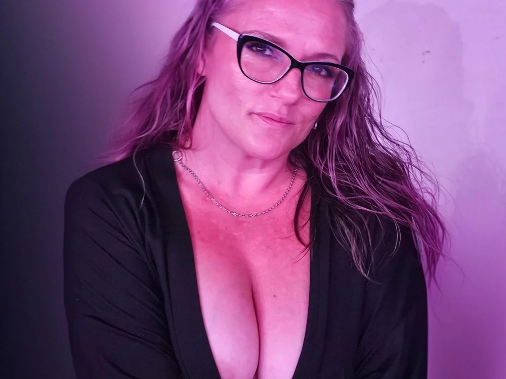 ajcarson's Offline Chat Room