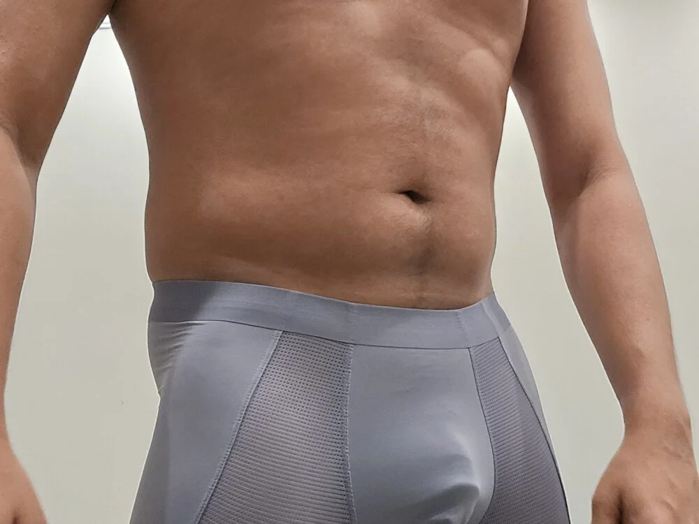 Whiteboy2o22 Offline XXX-Chat