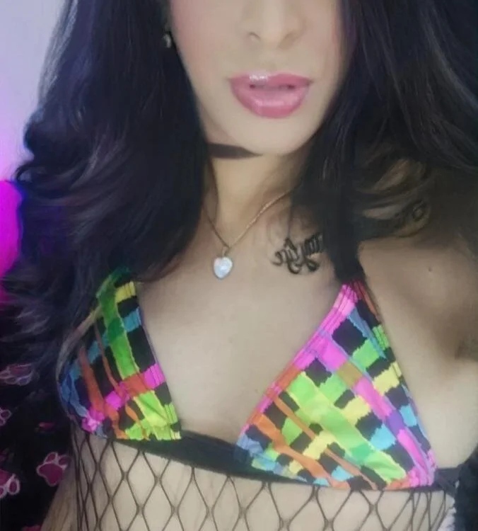 sweet_paola_ts' Offline XXX Chat