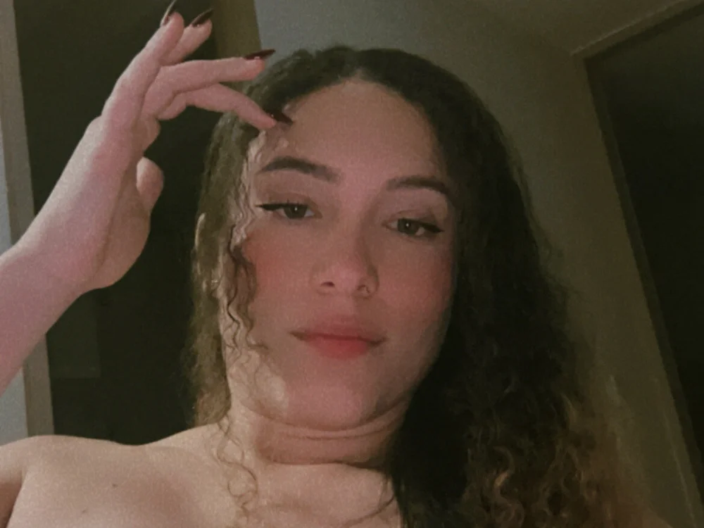 onlyemily_'s Offline XXX Chat