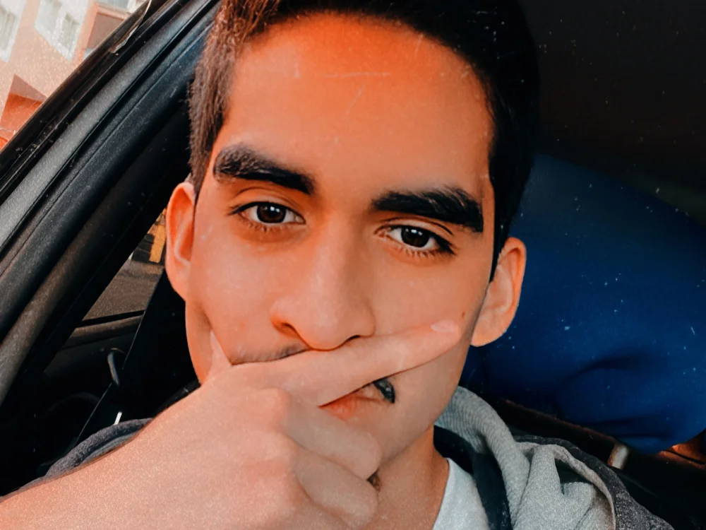 IvanFepxxgs offline chatrum