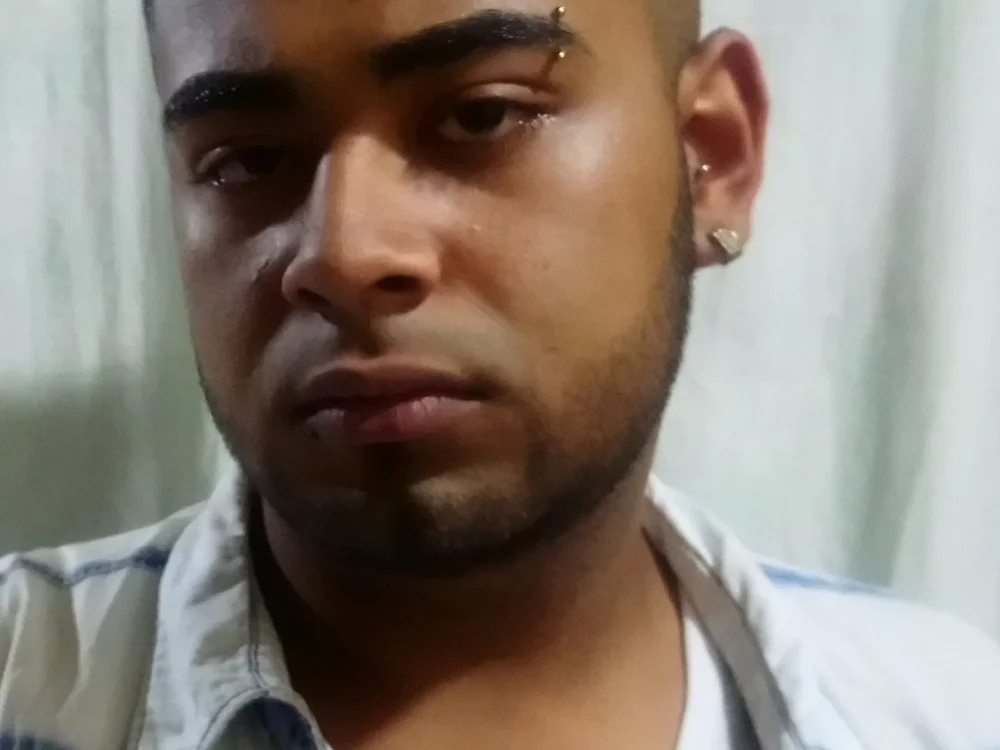 hanstop19's Offline XXX Chat