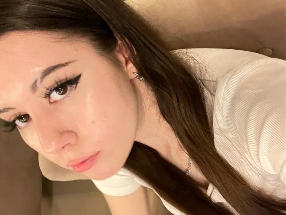 Luna_Delaney's Offline XXX Chat