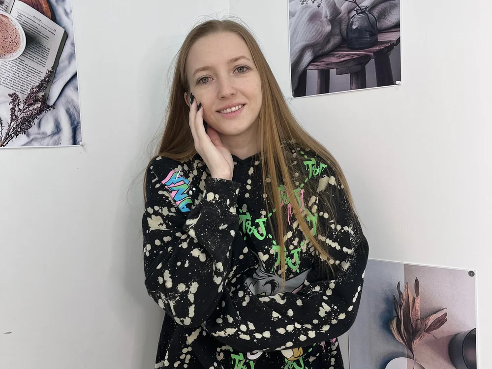 AndreaMcbride's Offline XXX Chat