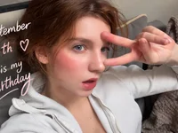 Kissme_Kira's webcam live show
