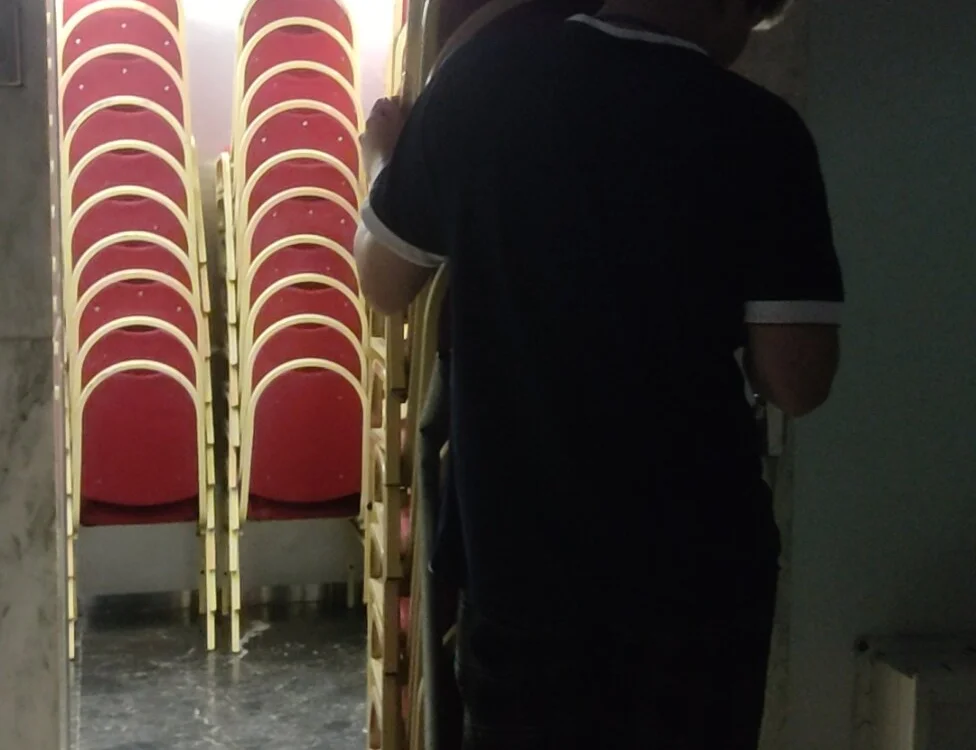 longgi1665 離線 XXX 聊天