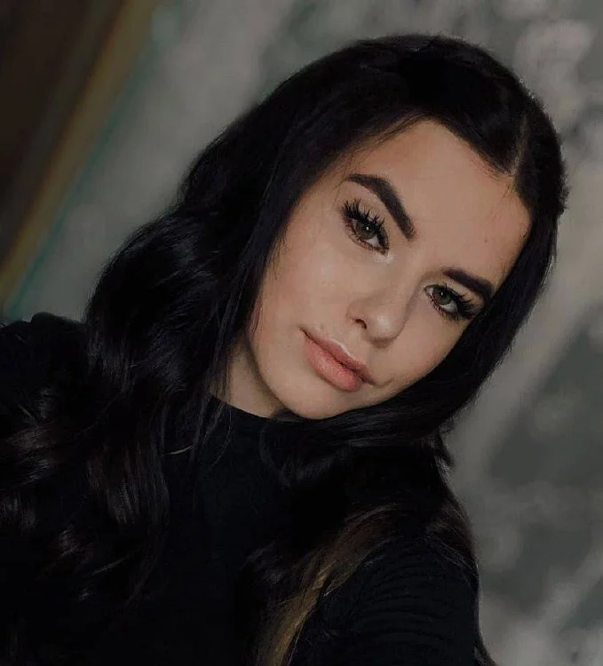 Lily_lipSyY's Offline XXX Chat