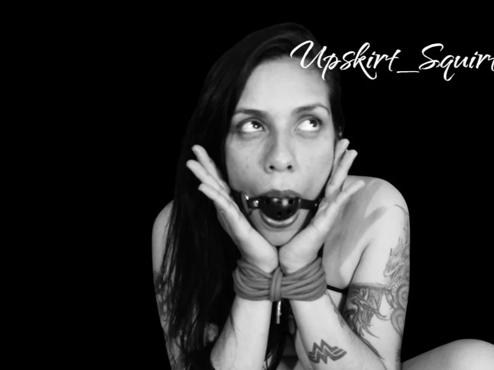 Upskirt_Squirt69's Offline XXX Chat