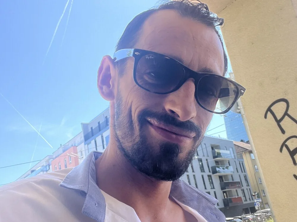 JCSF120387's Offline XXX Chat