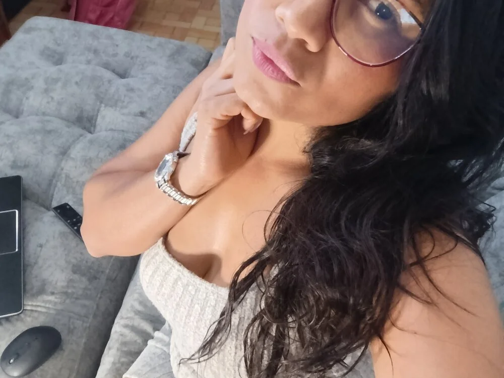 adahira08 Obrolan XXX Offline