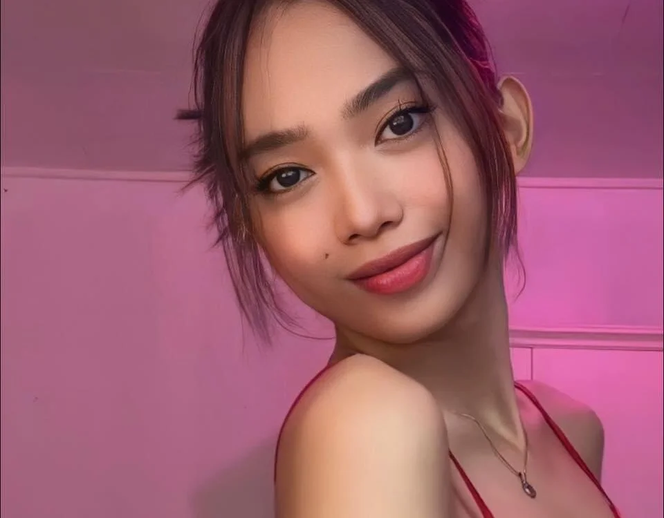 GenesisCastillano Chat XXX Ngoại tuyến