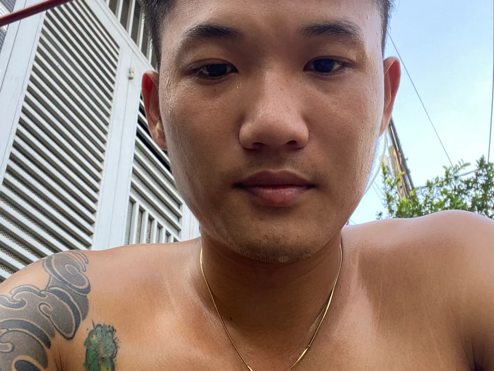 Lighting001 离线XXX聊天