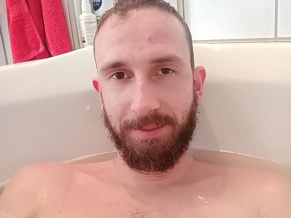 LongJohnXXL36's Offline XXX Chat