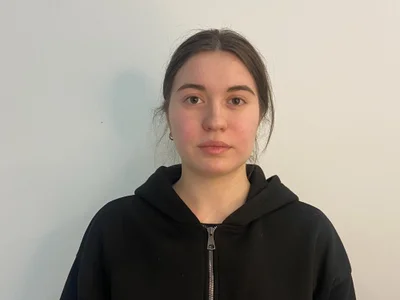 LatoniaNeedam - Girl 