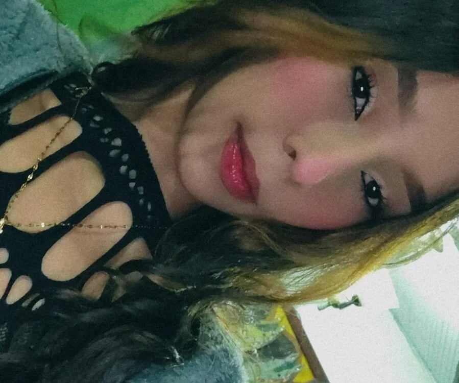 Tomboys_And_Skinnys_pm: офлайн-секс-чат