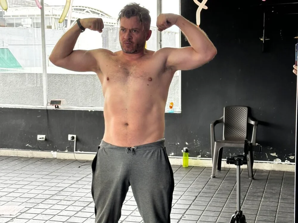 Brookerjerk Offline XXX-Chat