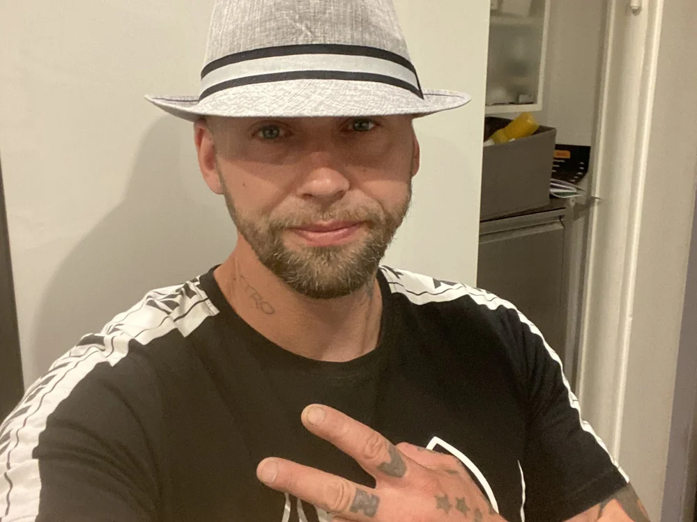 SmokingLover2020's Offline XXX Chat