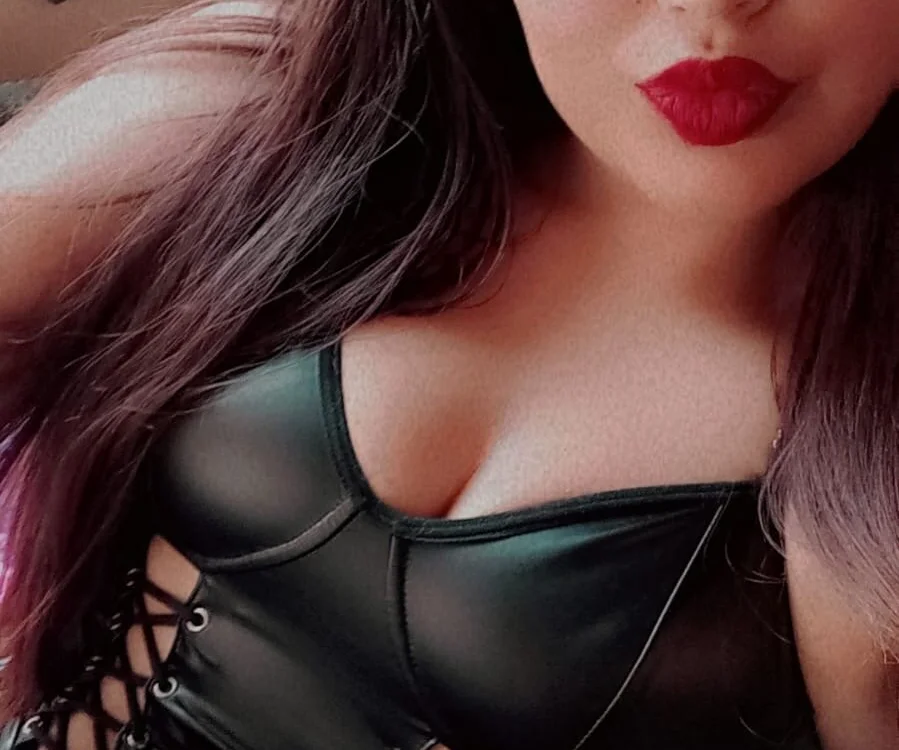 flaca_katia's Offline XXX Chat