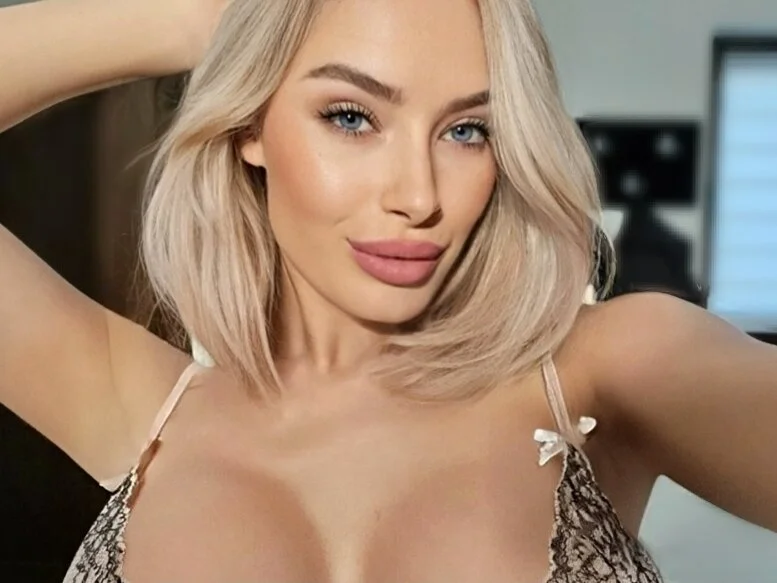 blonde_anna 离线XXX聊天