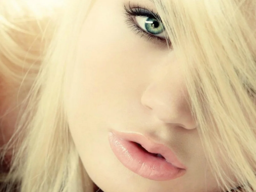 ElsaBlonde's Offline XXX Chat