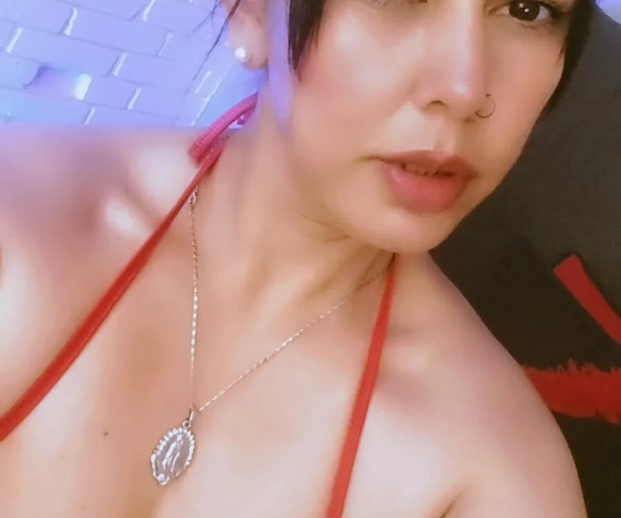 Afrodita_b_ Adlı Modelin Çevrimdışı XXX Sohbeti