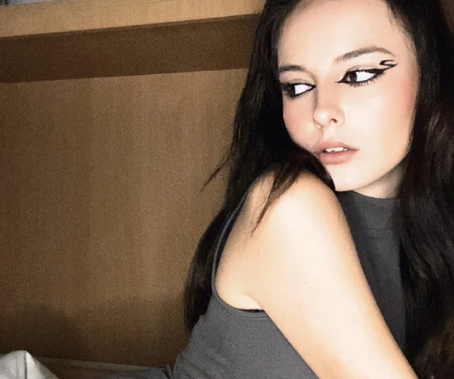 Aria-Stark's Offline Chat Room