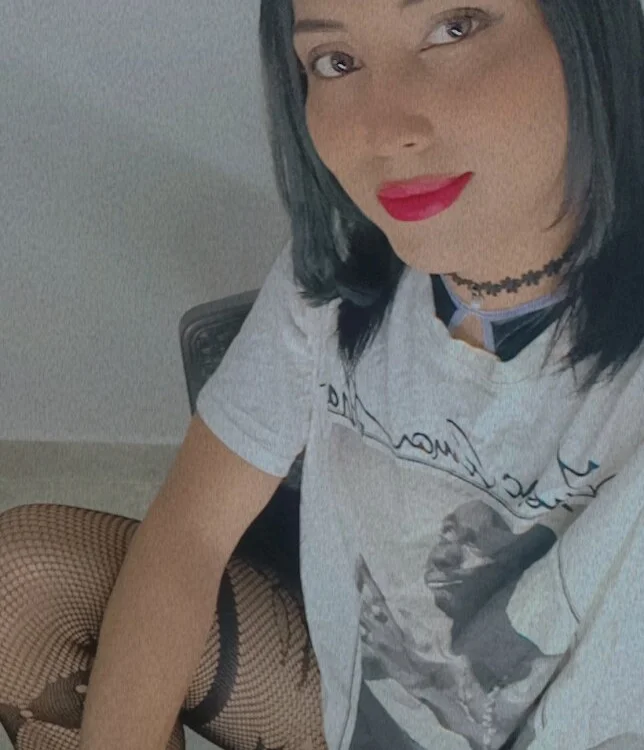 janetza-bigdick Chat XXX offline