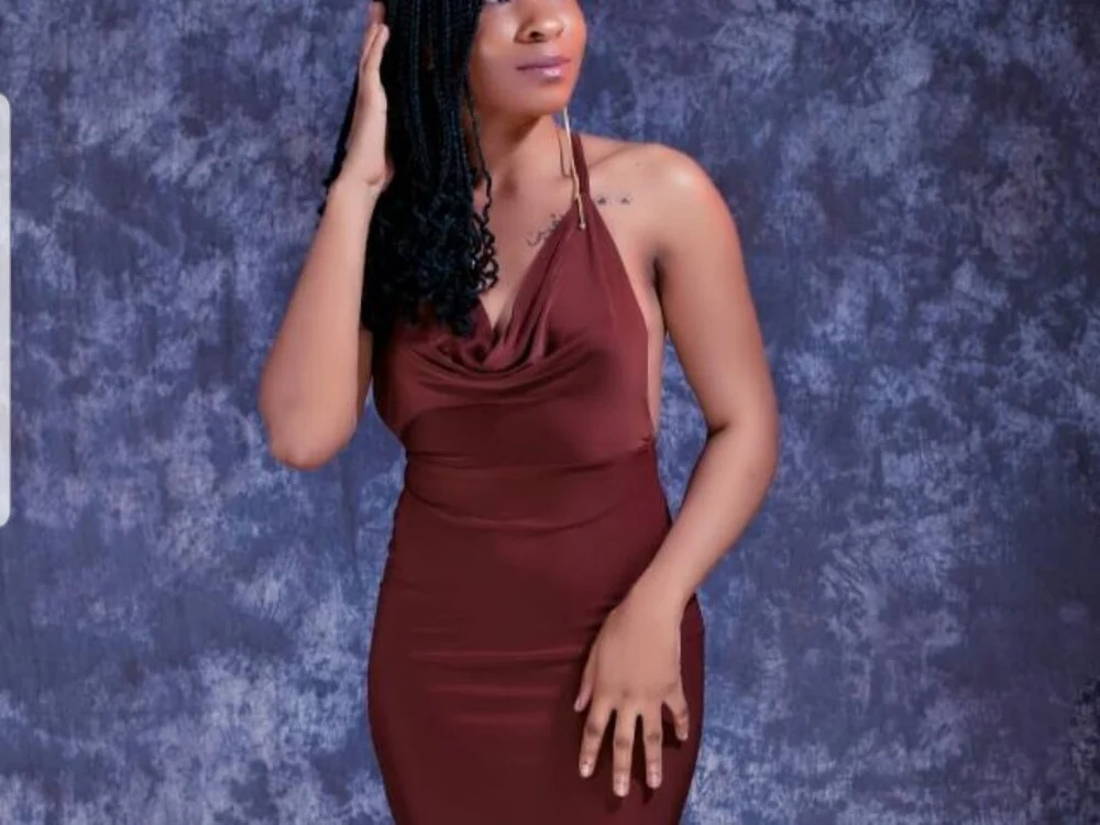 BrownBarbie99's Offline Chat Room