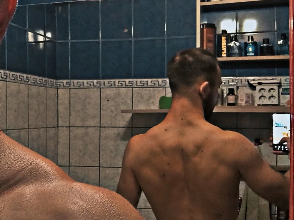 6MeGbAsZoM9's Offline XXX Chat