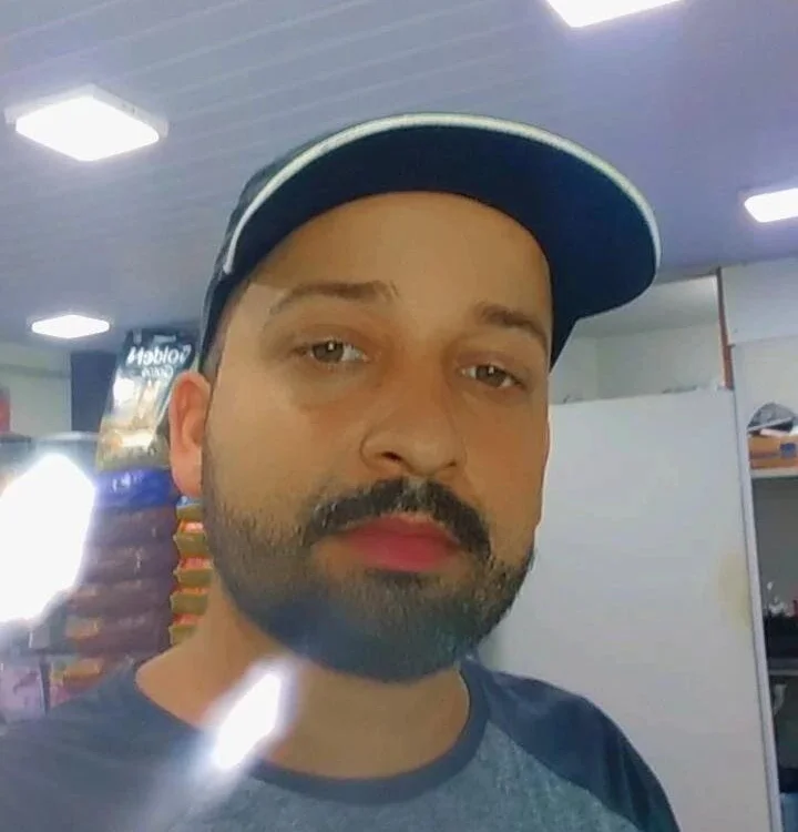 homemcomump's Offline Chat Room